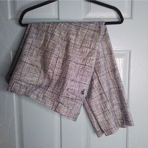 Banana republic, black and gray crop plant,  size 8